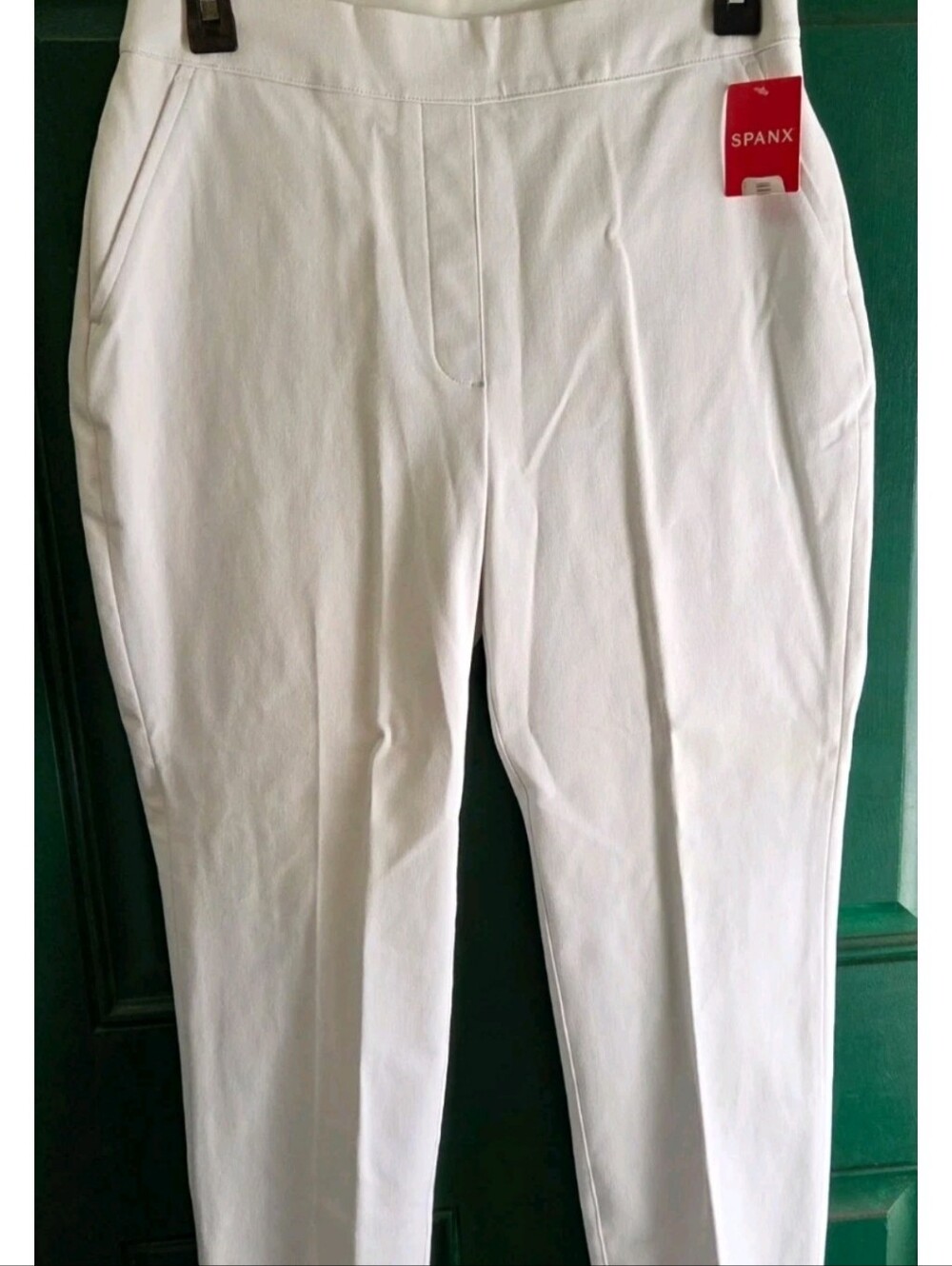 NWT SPANX 20372R Size Medium White Straight Leg Pull On Pants